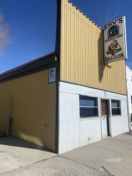 238 3rd Street Property Photo 3