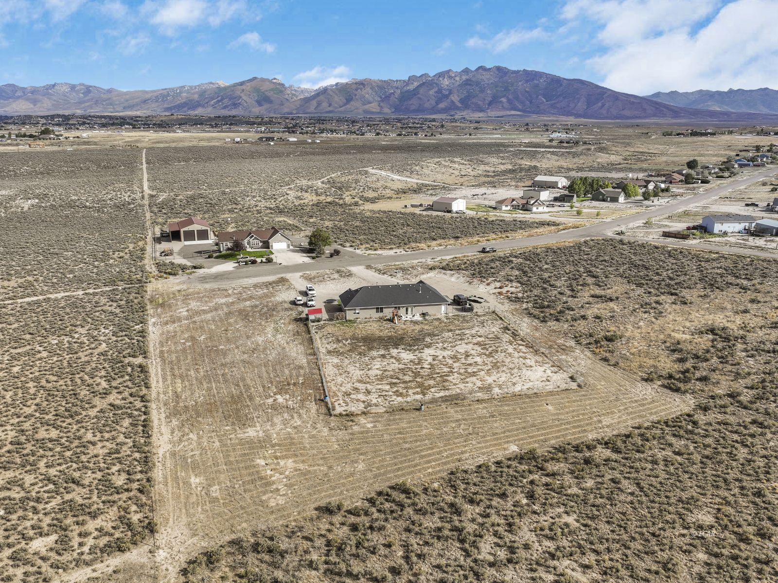 302 Springfield Parkway Property Photo 4