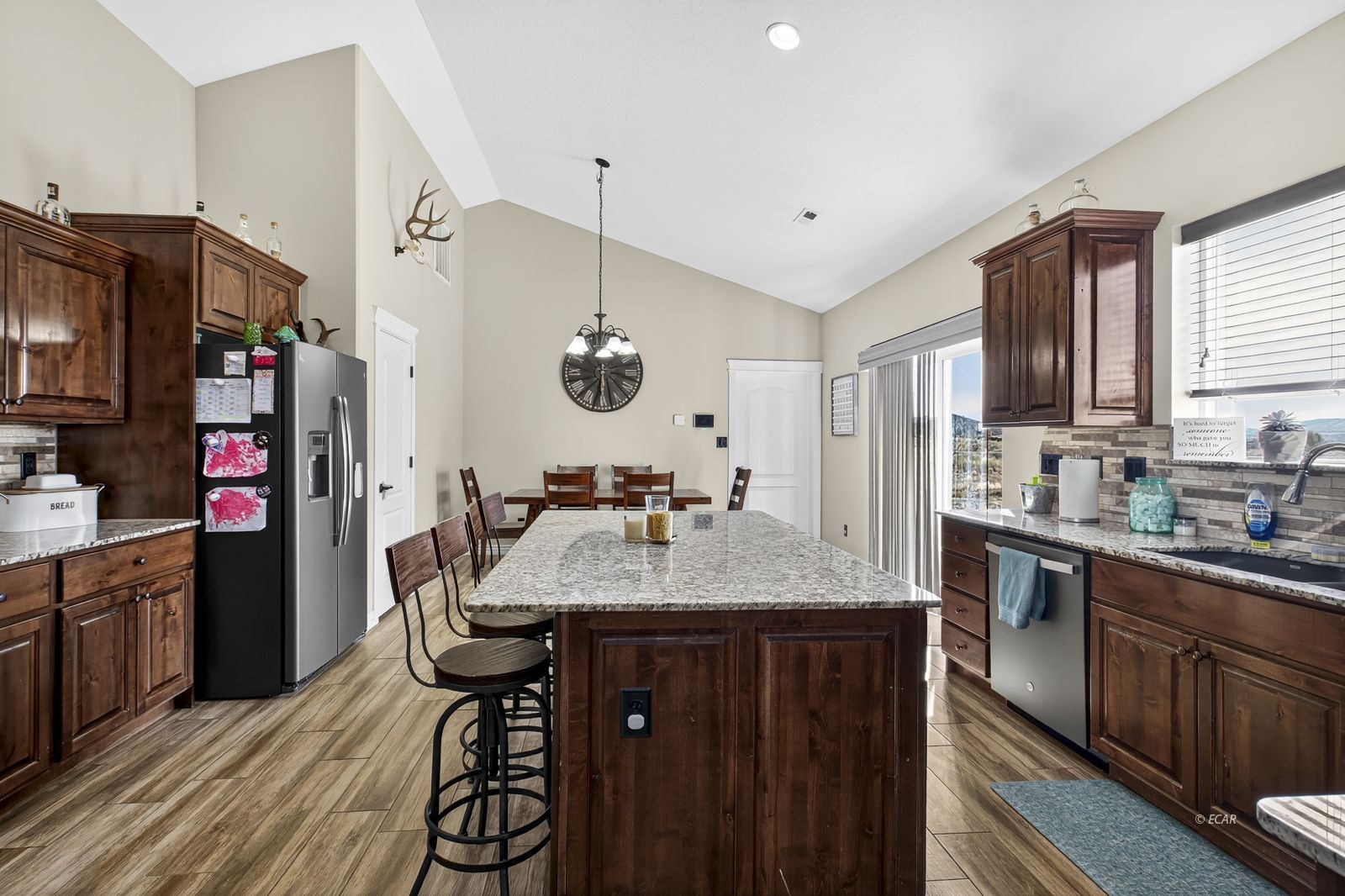 302 Springfield Parkway Property Photo 14