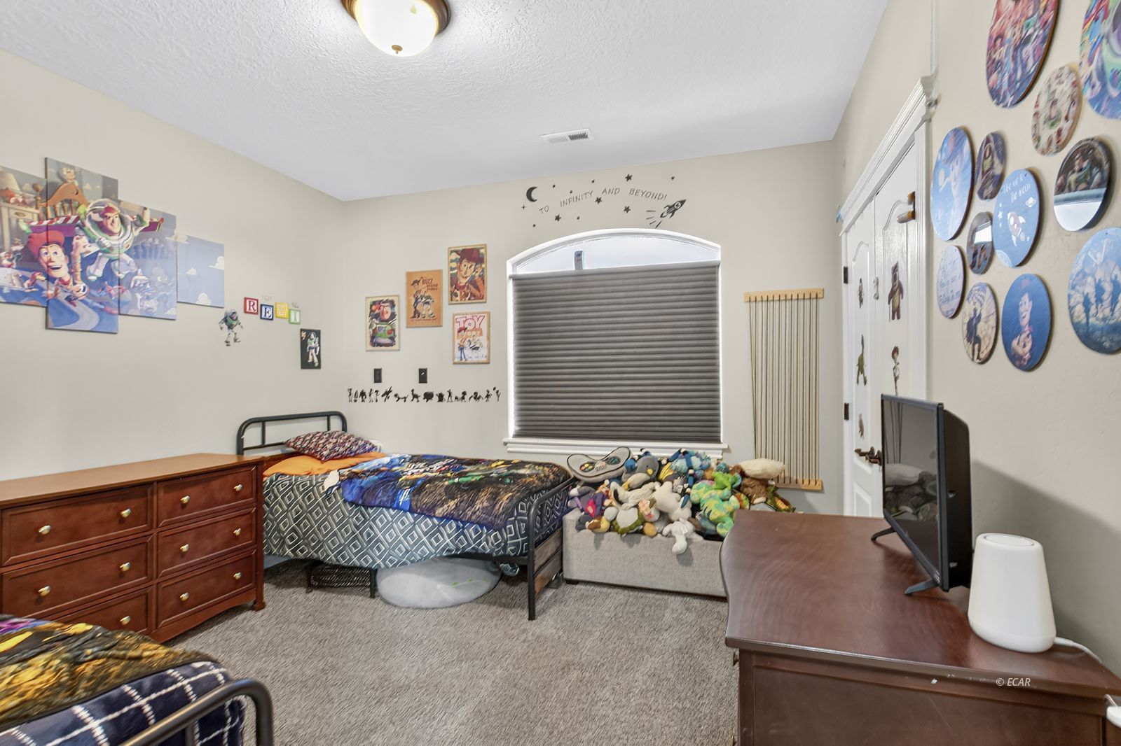 302 Springfield Parkway Property Photo 20