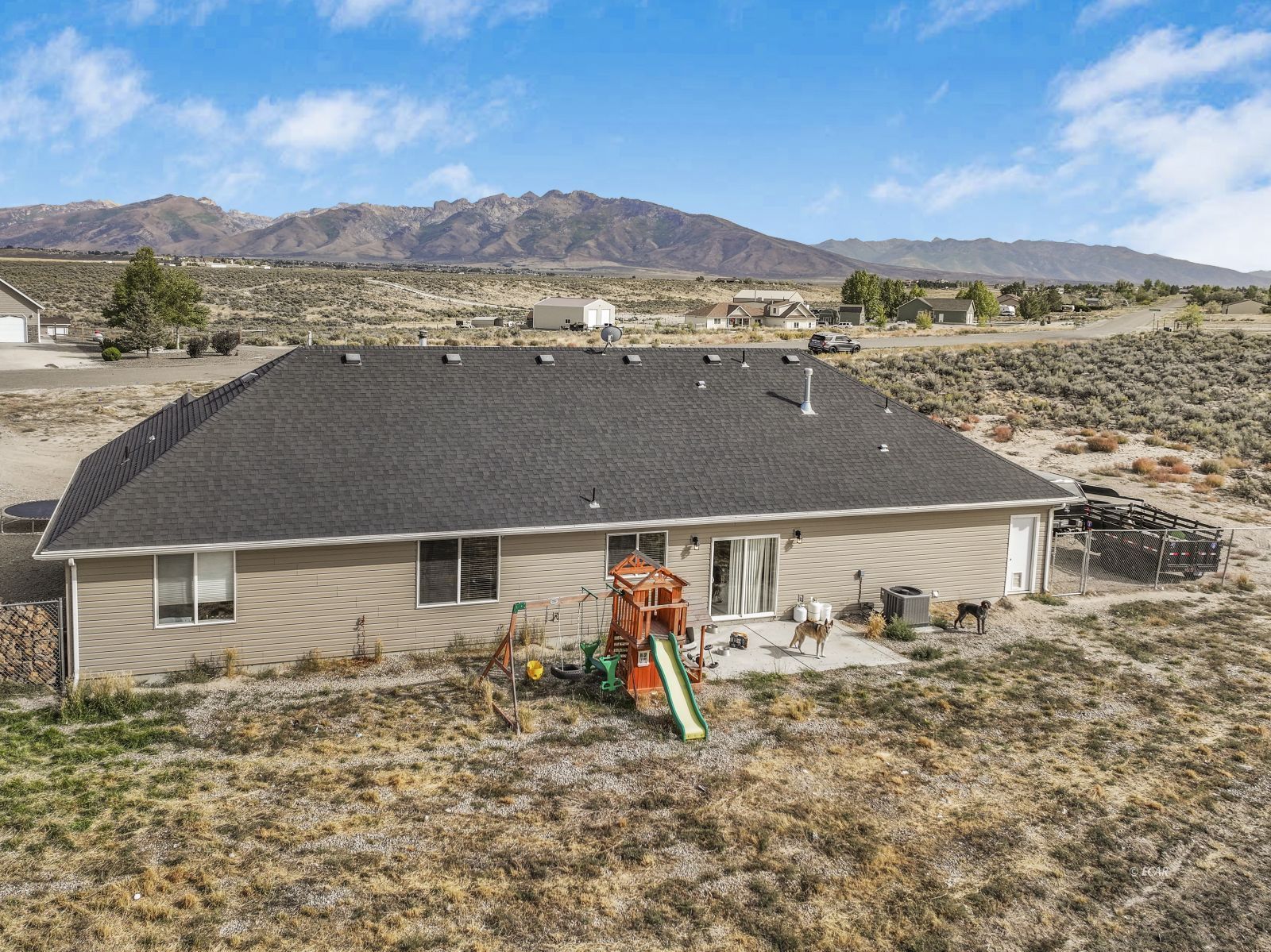 302 Springfield Parkway Property Photo 26