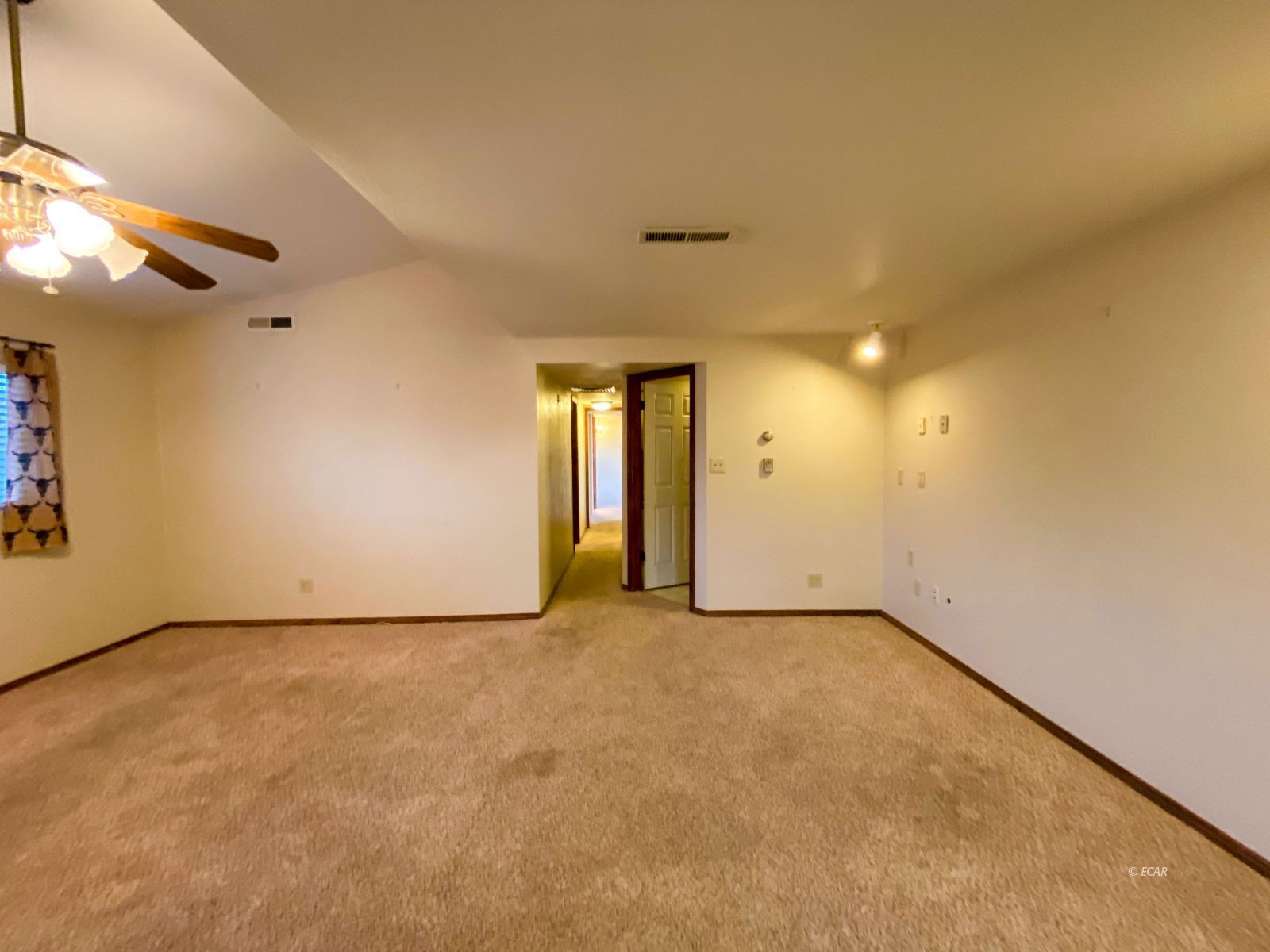 574 Brent Drive Property Photo 6