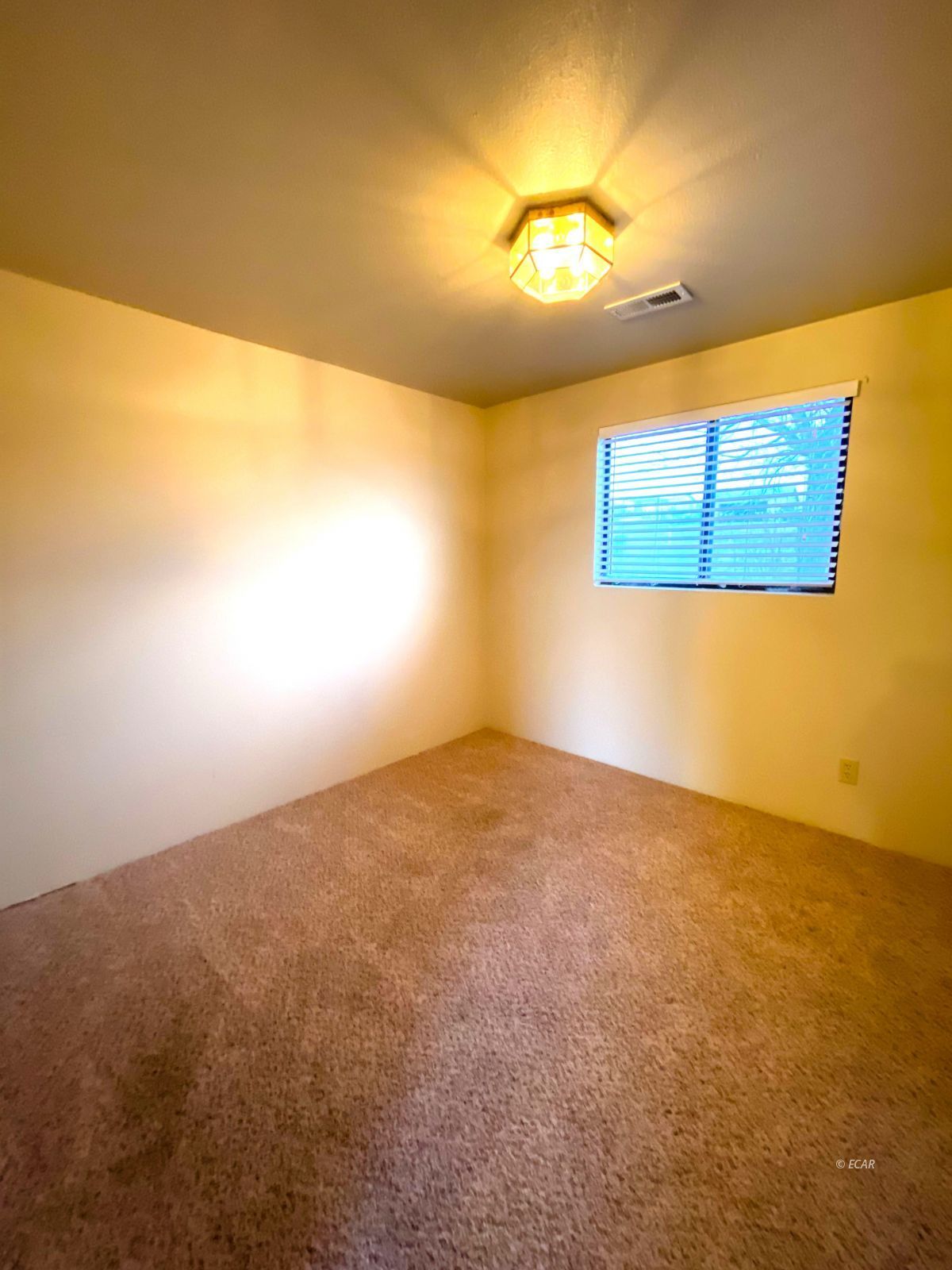 574 Brent Drive Property Photo 9