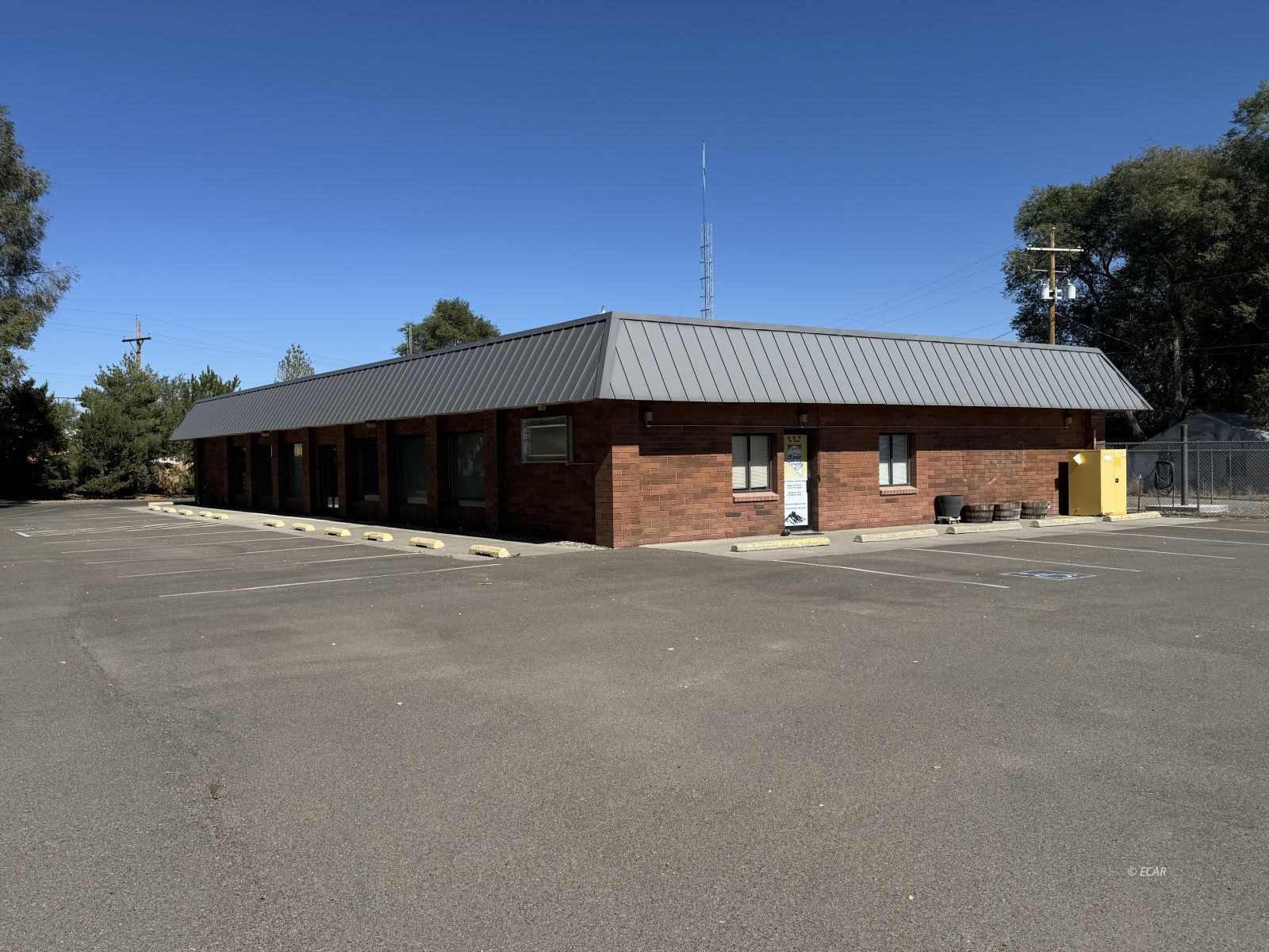 1750 Manzanita Lane Property Photo 2