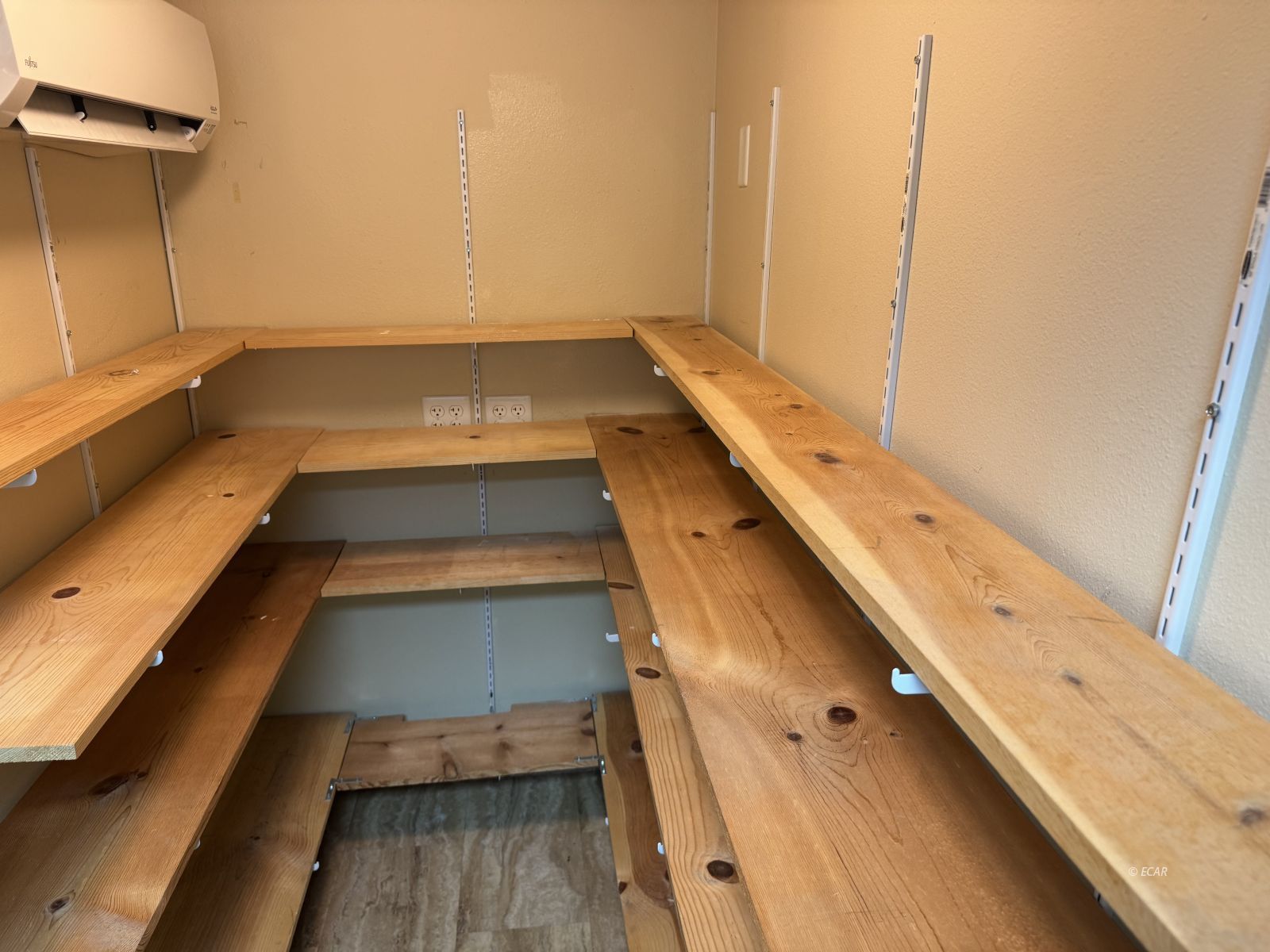 1750 Manzanita Lane Property Photo 34