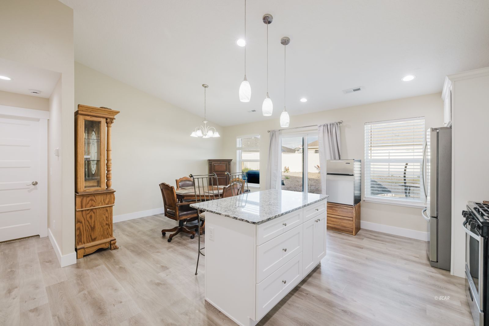 1714 Opal Drive Property Photo 6