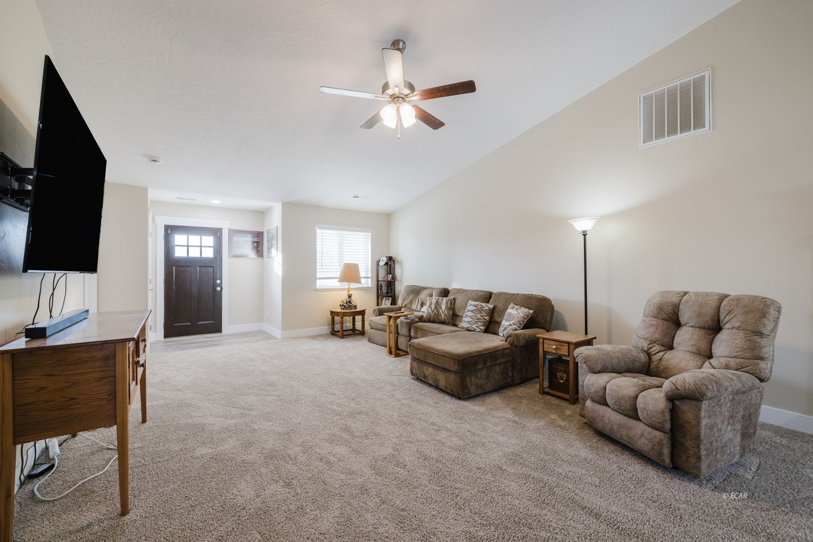 1714 Opal Drive Property Photo 7