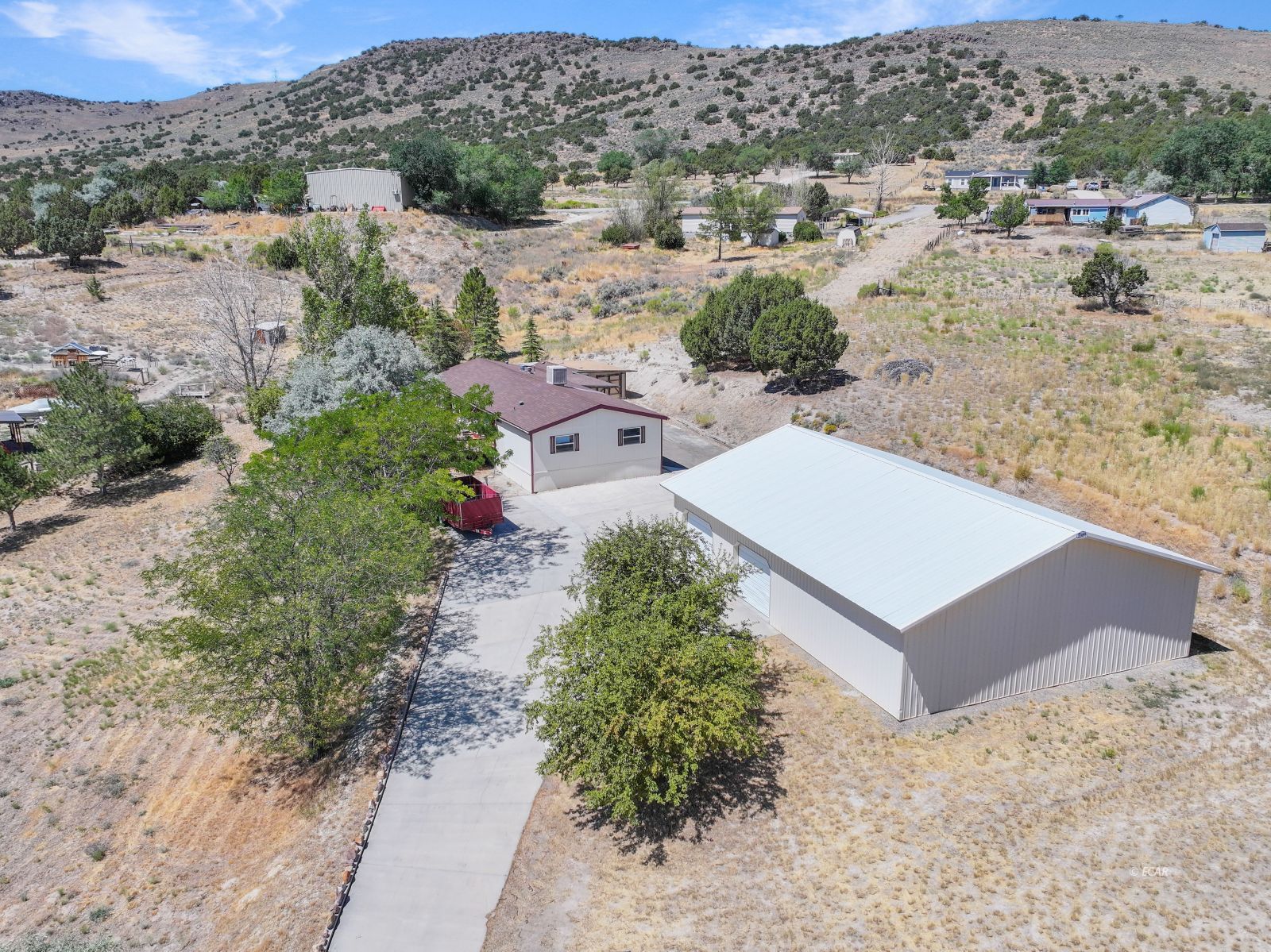 635 Spring Valley Parkway Property Photo 2