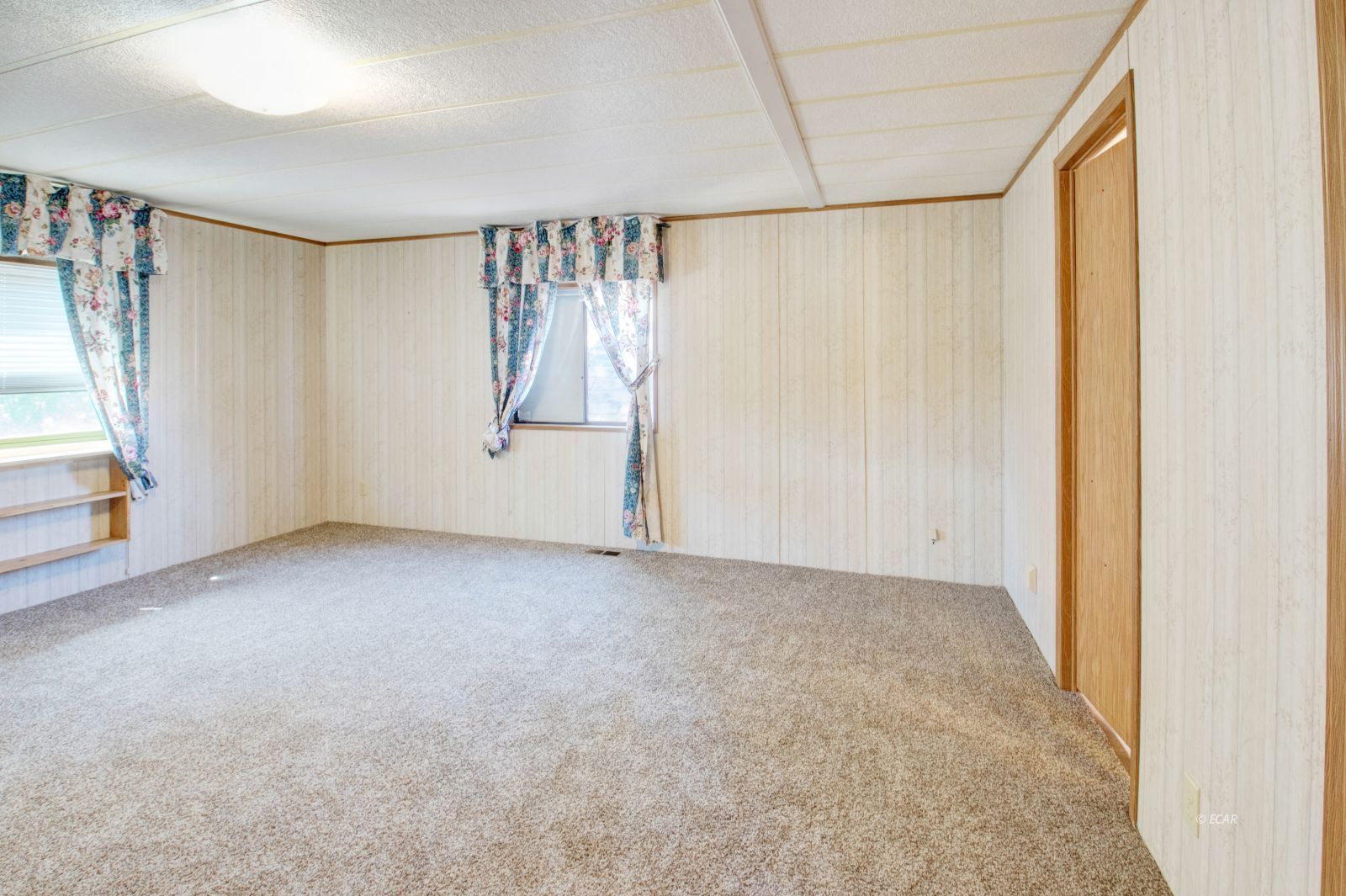 635 Spring Valley Parkway Property Photo 18