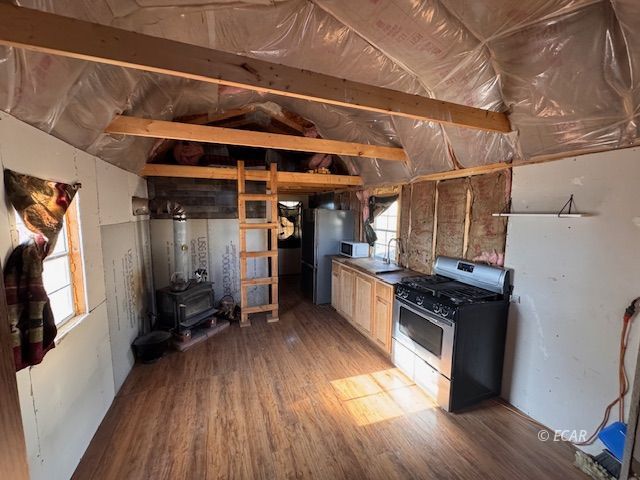 2084 Lee Avenue Property Photo 11