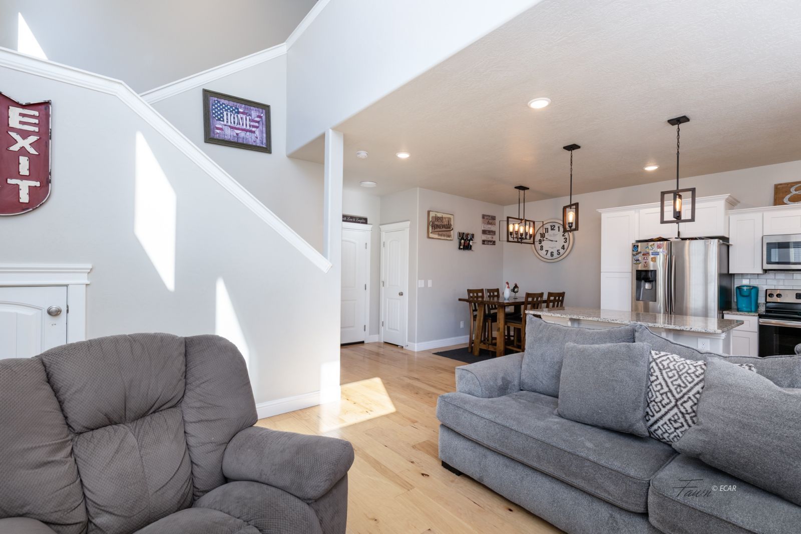 3819 Autumn Colors Drive Property Photo 9