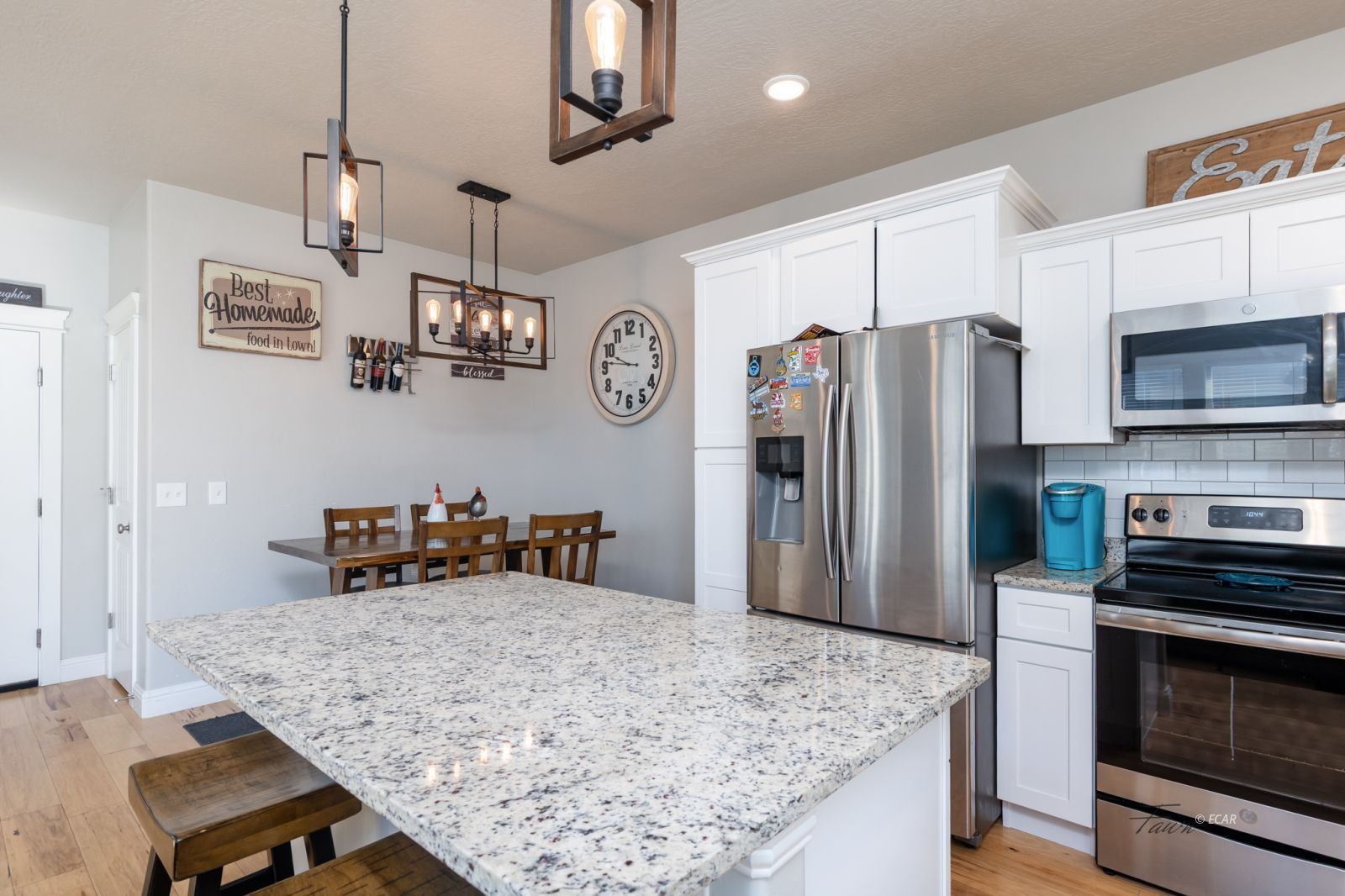 3819 Autumn Colors Drive Property Photo 13