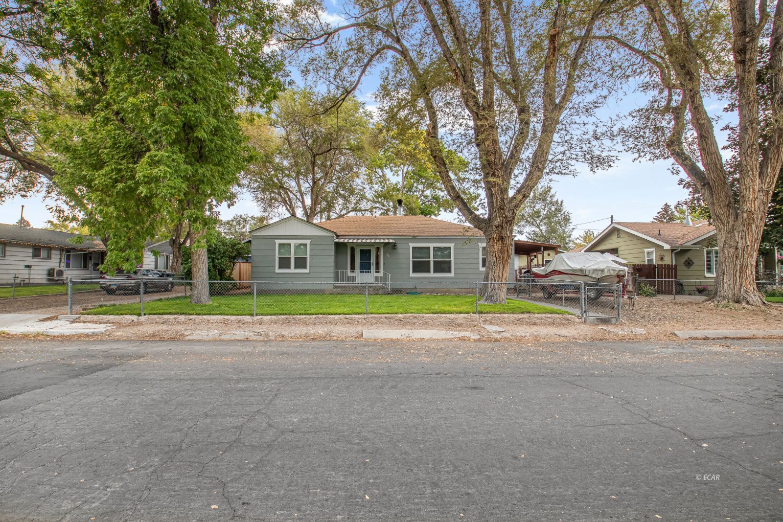 288 W Fir Street Property Photo 2