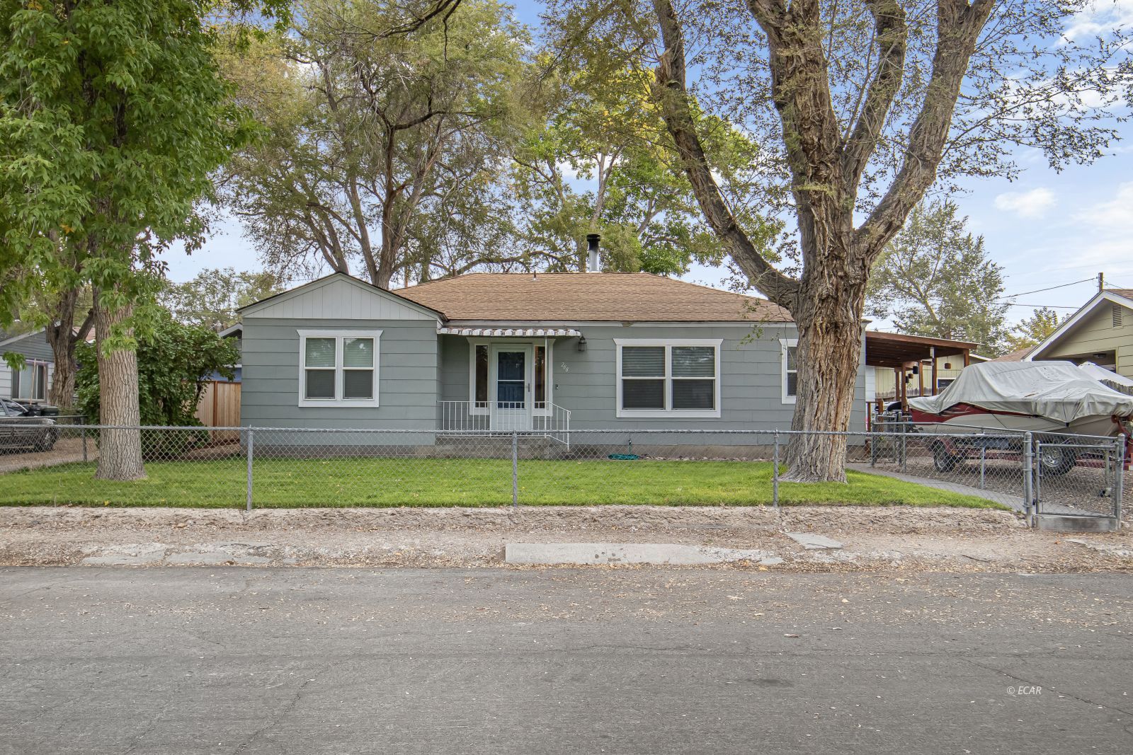 288 W Fir Street Property Photo 3