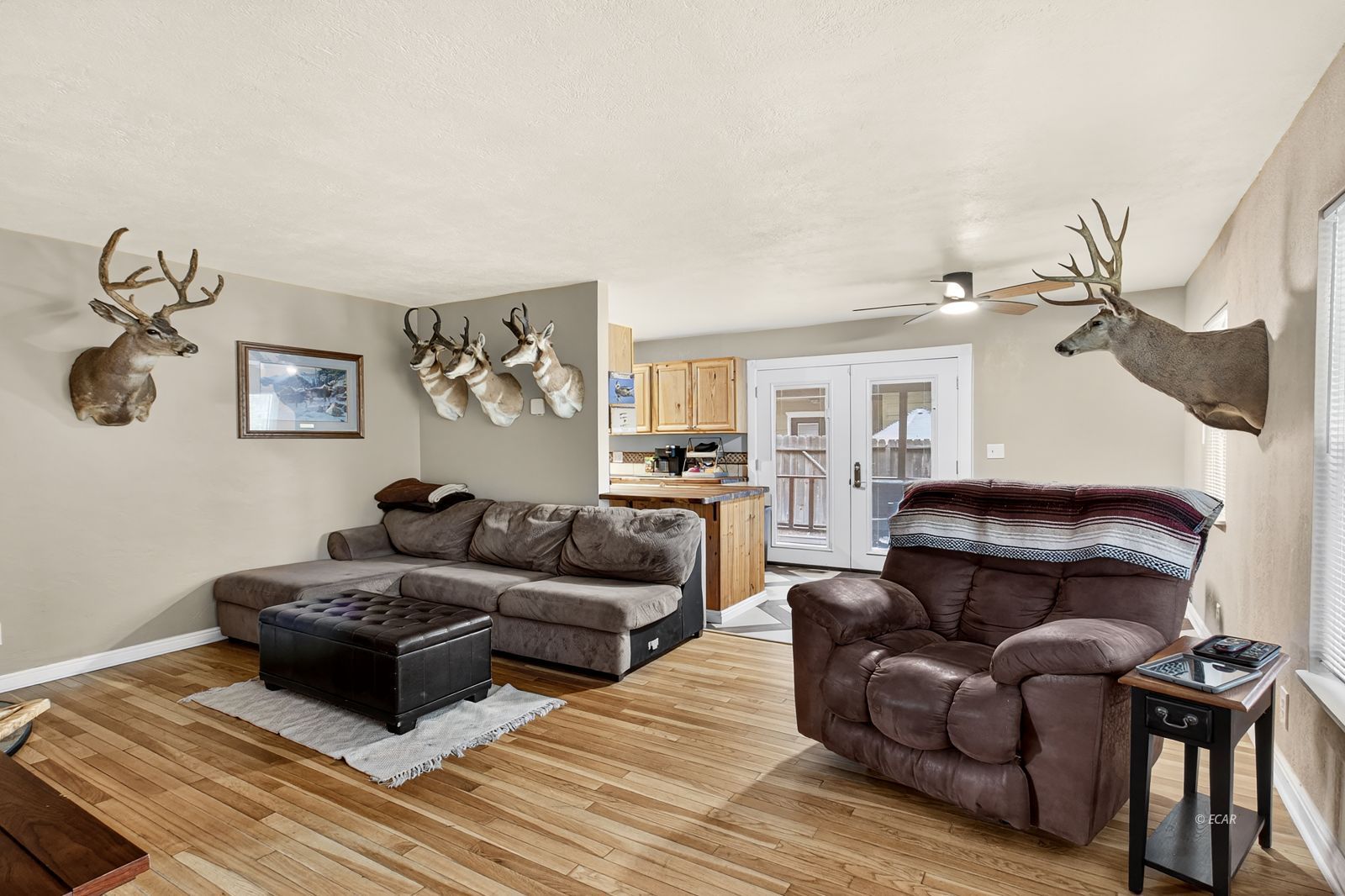 288 W Fir Street Property Photo 5