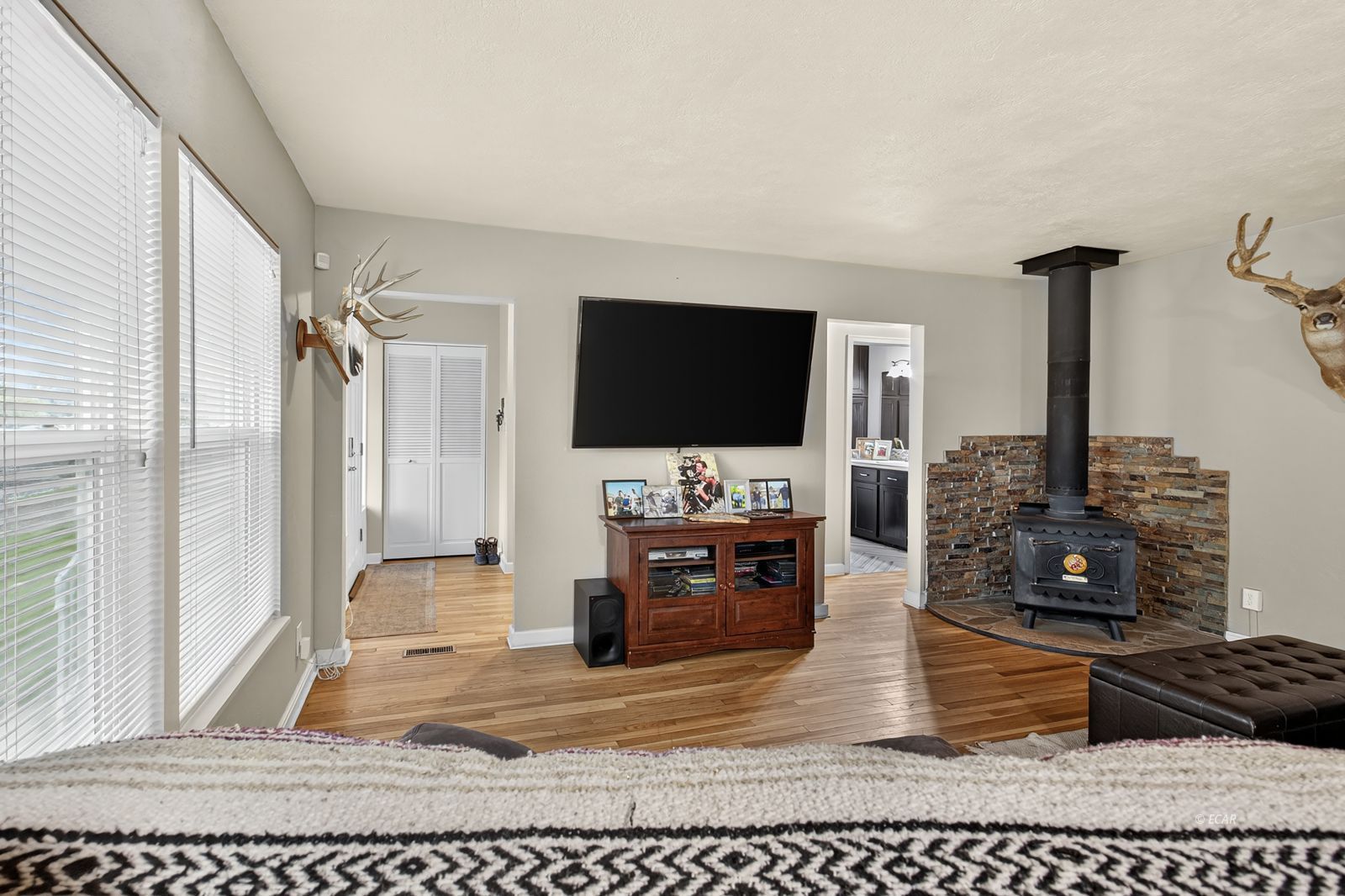 288 W Fir Street Property Photo 6