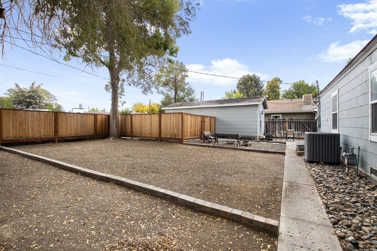 288 W Fir Street Property Photo 25