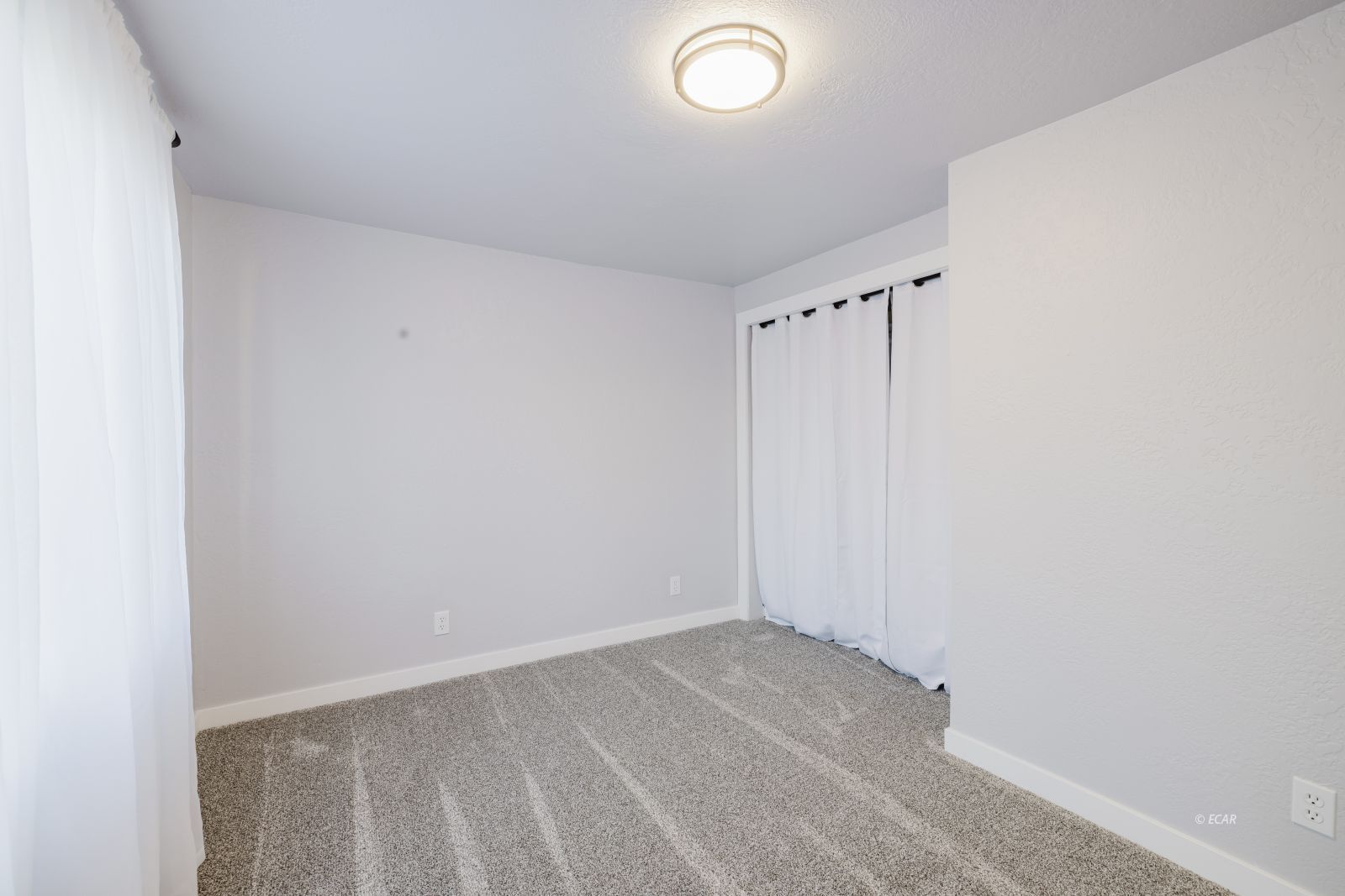 133 W River Street Property Photo 20