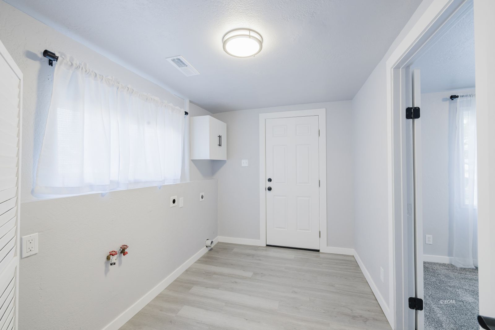 133 W River Street Property Photo 21