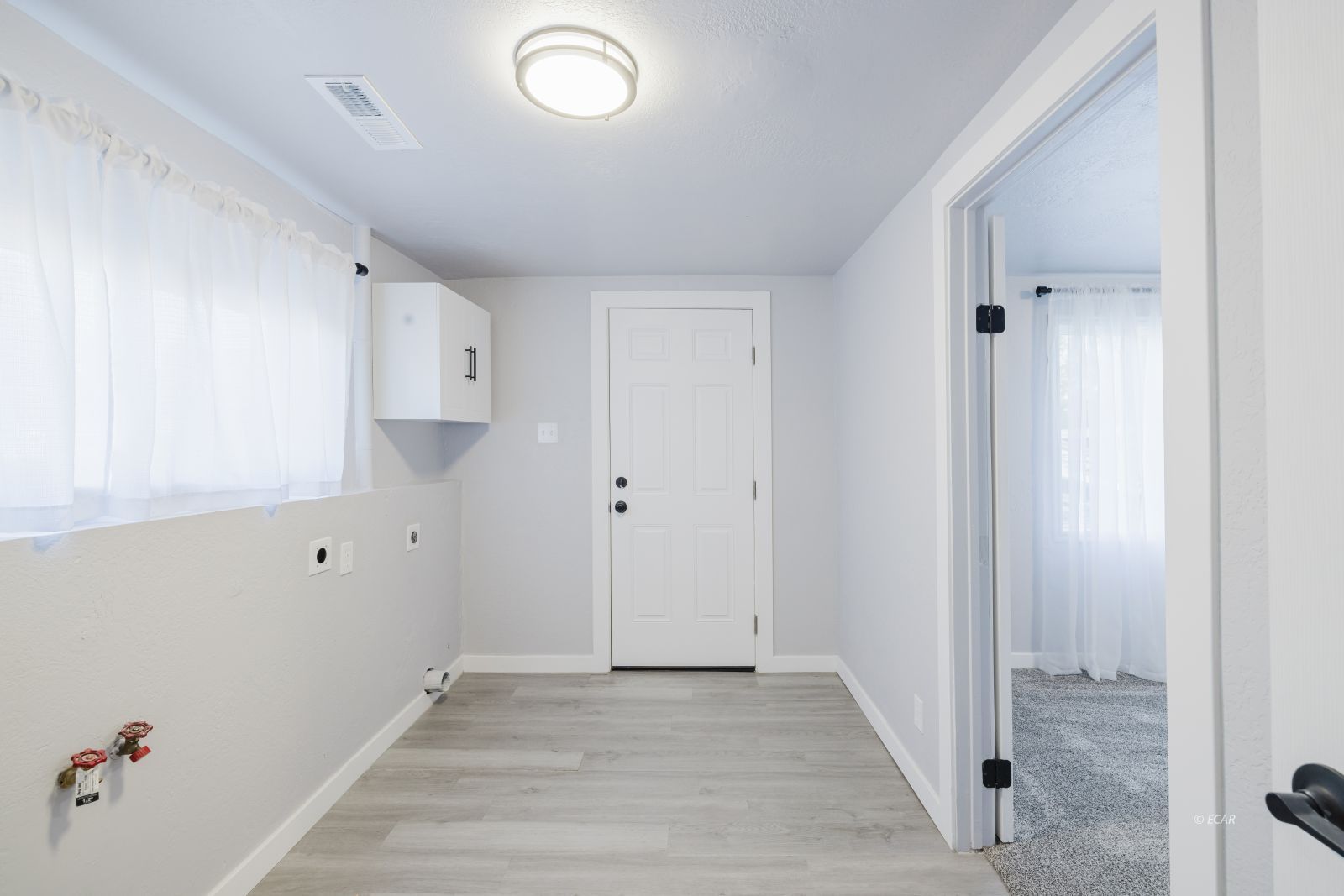 133 W River Street Property Photo 22