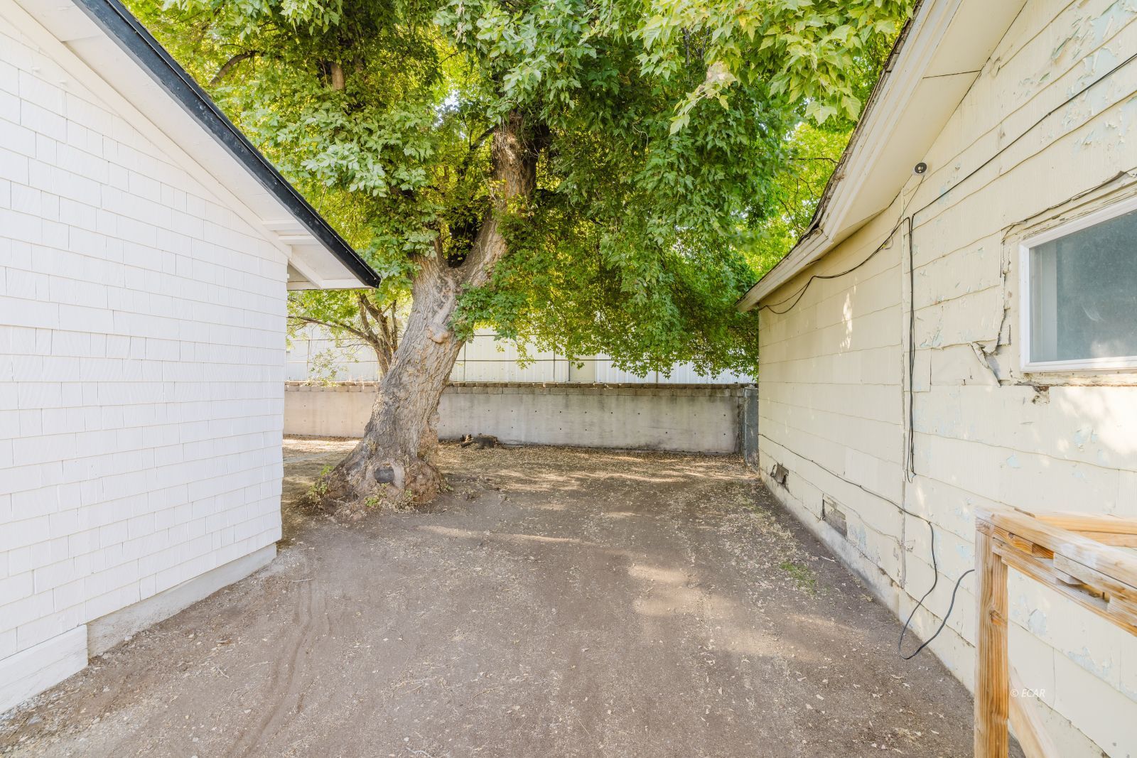 133 W River Street Property Photo 25