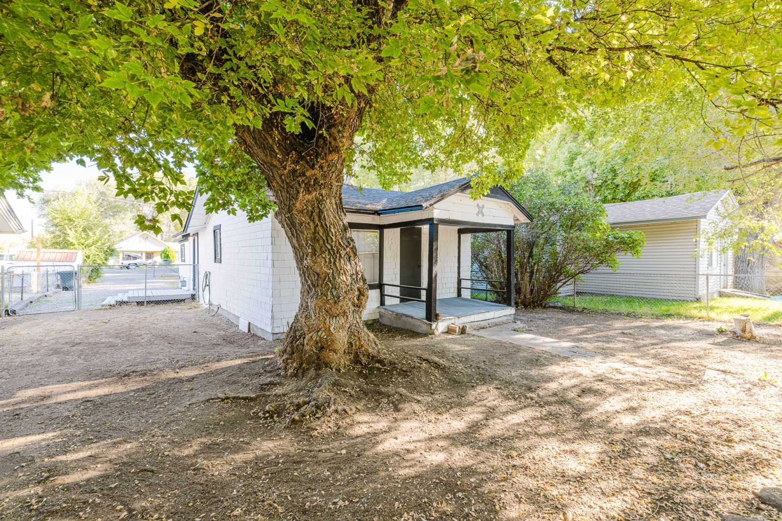 133 W River Street Property Photo 26