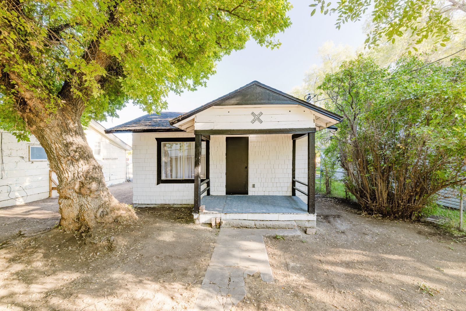 133 W River Street Property Photo 27