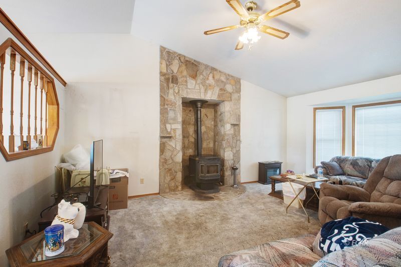 363 Spring Creek Parkway Property Photo 4