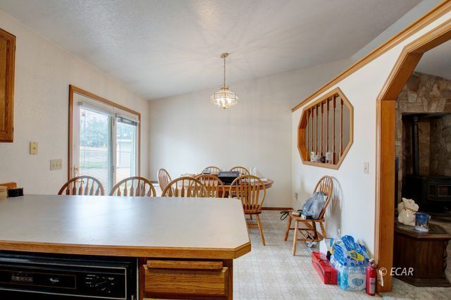 363 Spring Creek Parkway Property Photo 8