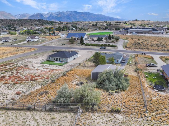 363 Spring Creek Parkway Property Photo 27