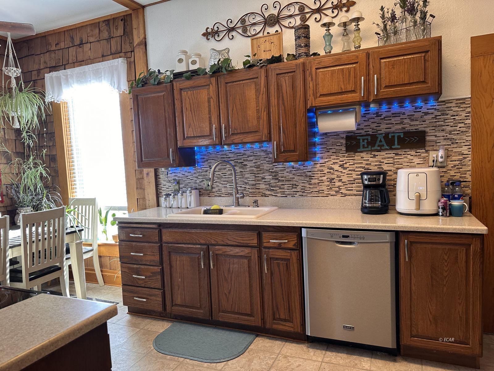 1481 Clover Avenue Property Photo 8