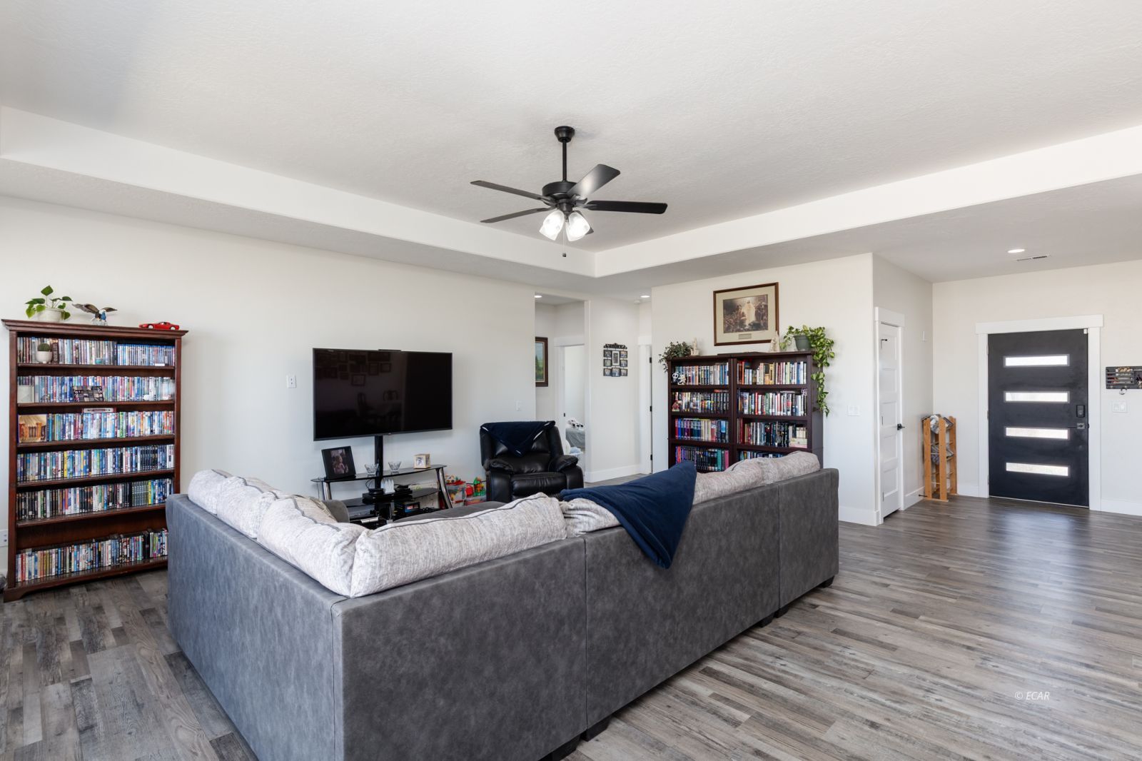 611 Westcott Drive Property Photo 6