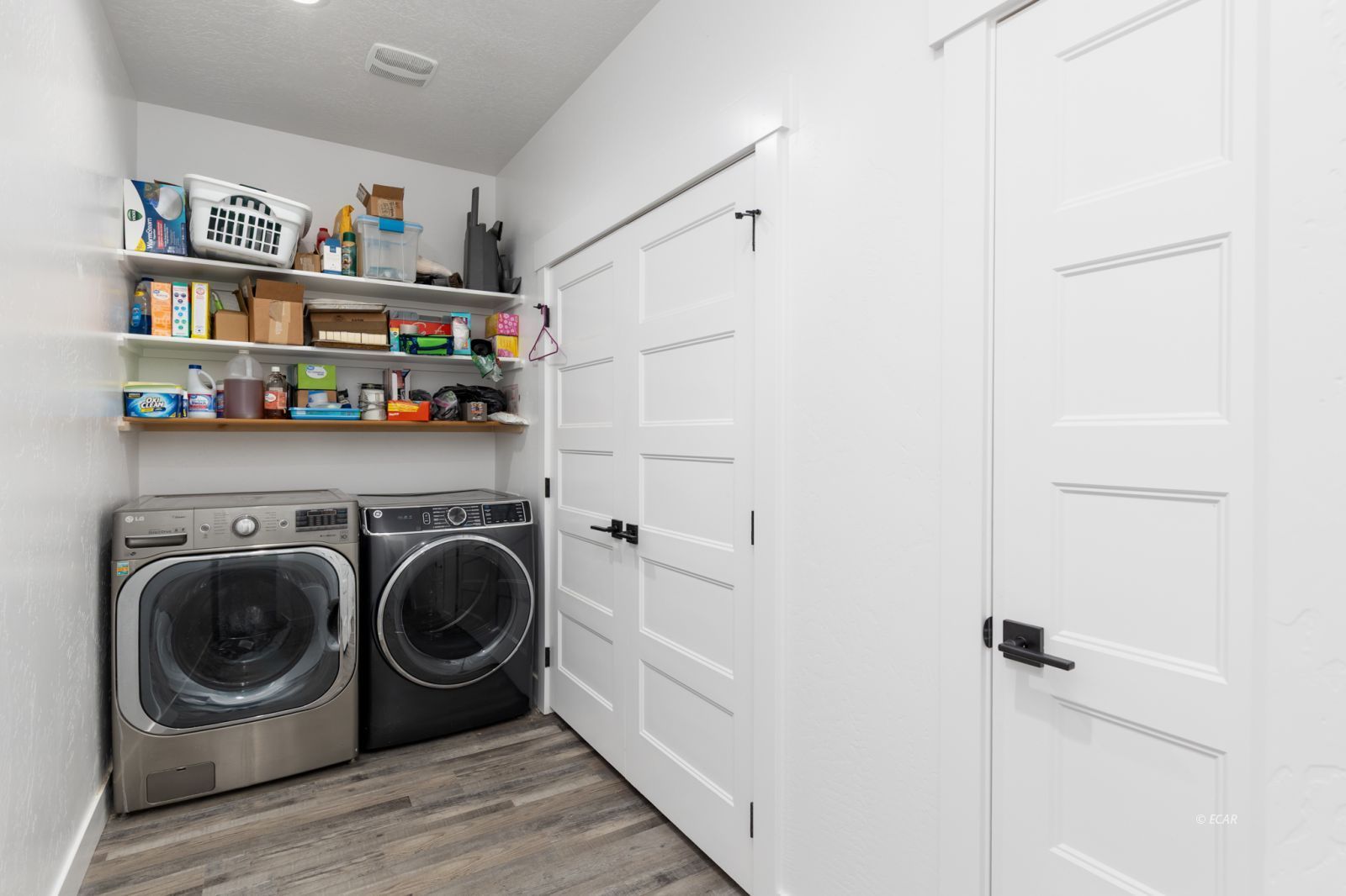 611 Westcott Drive Property Photo 8