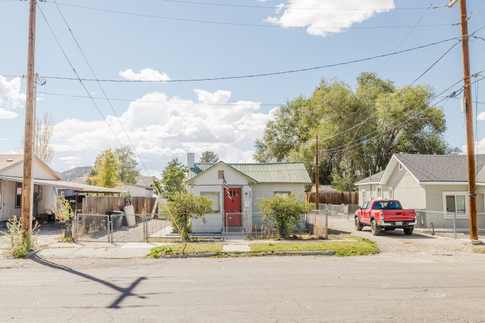 240 S 1st Street Property Photo 2