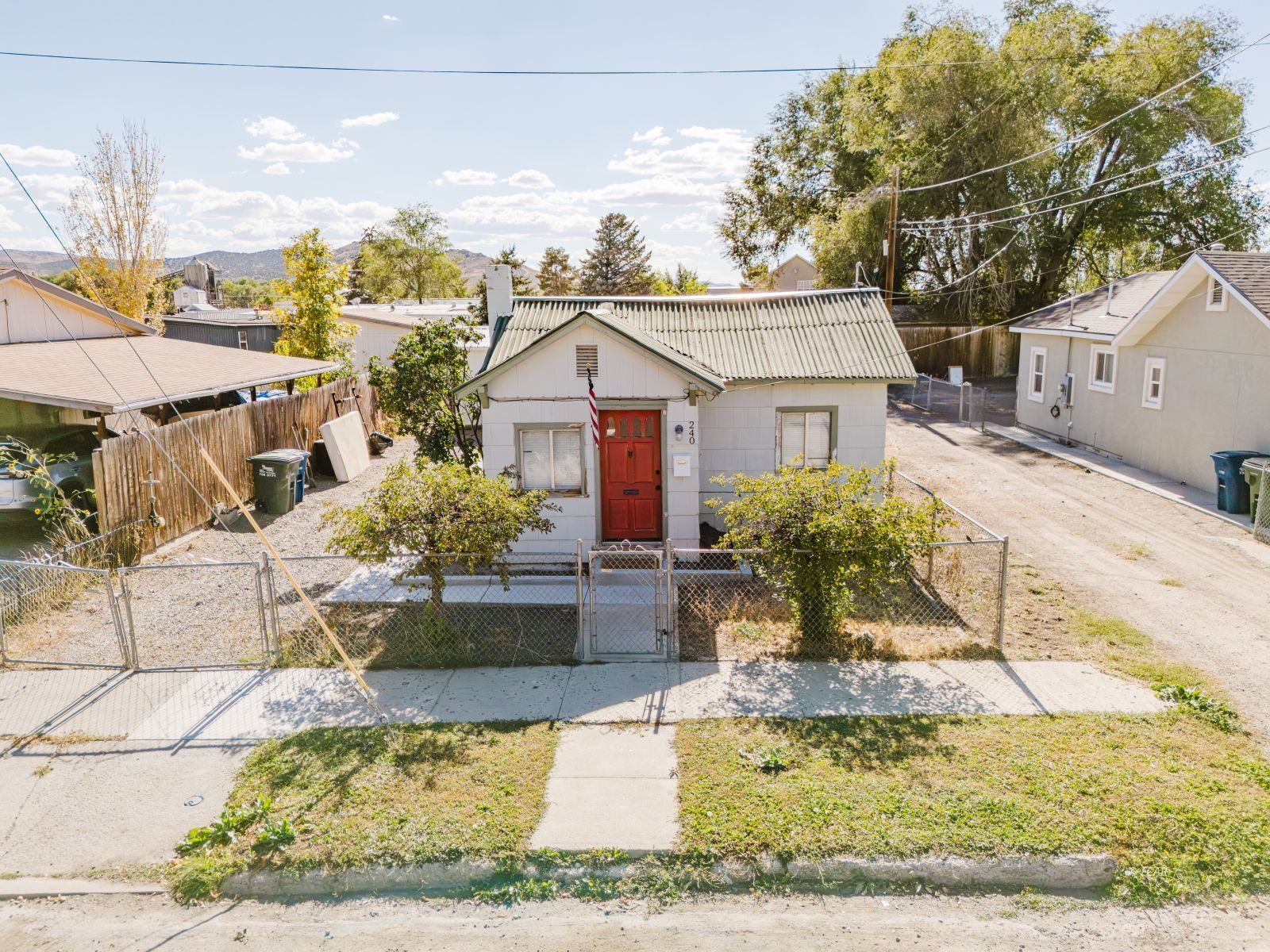 240 S 1st Street Property Photo 3