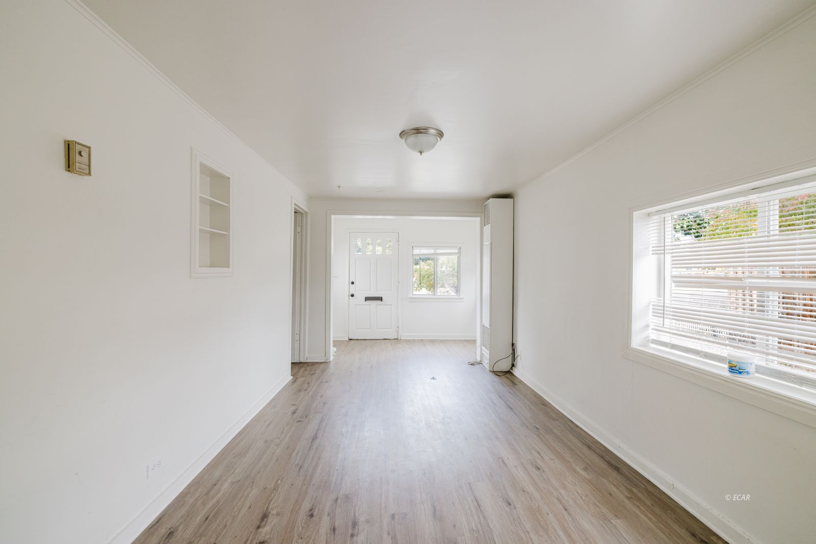 240 S 1st Street Property Photo 7