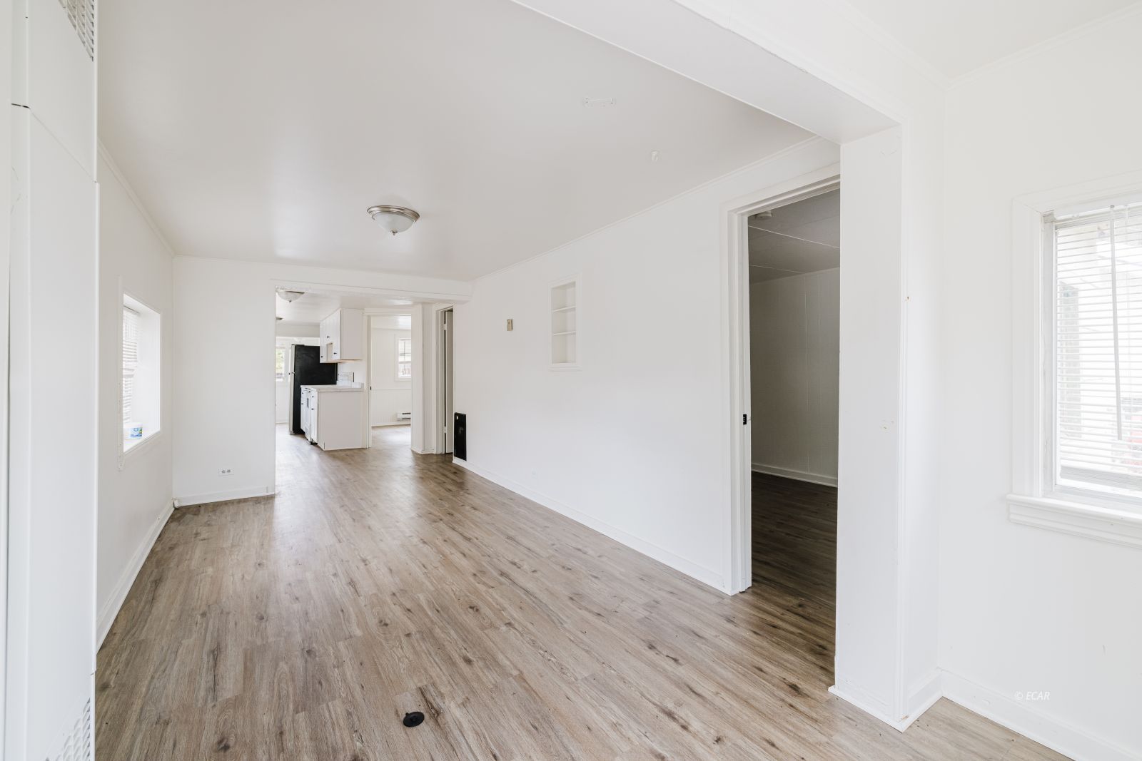 240 S 1st Street Property Photo 8