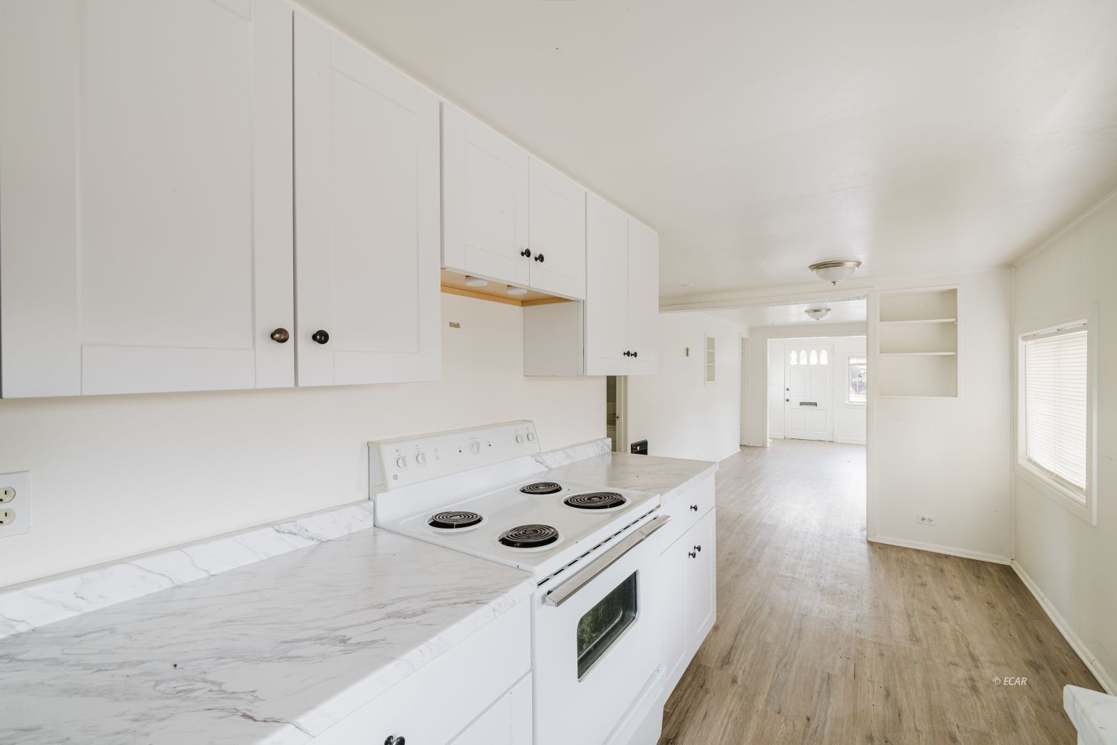 240 S 1st Street Property Photo 17