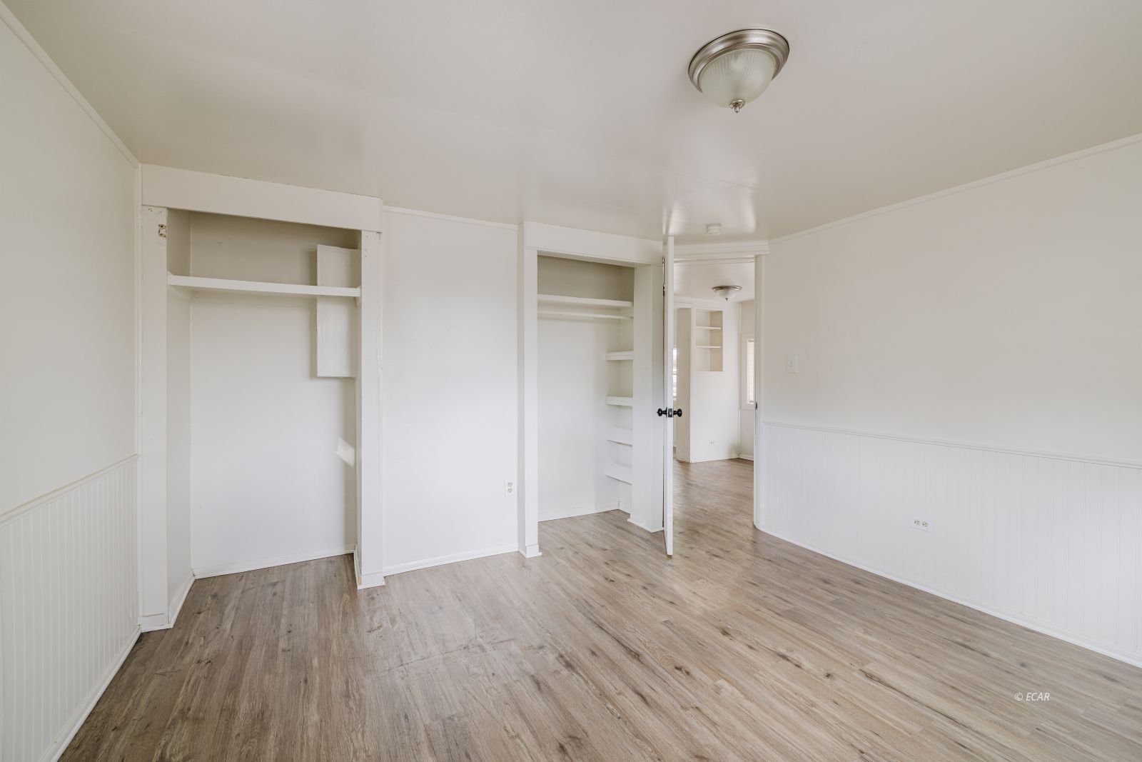 240 S 1st Street Property Photo 24