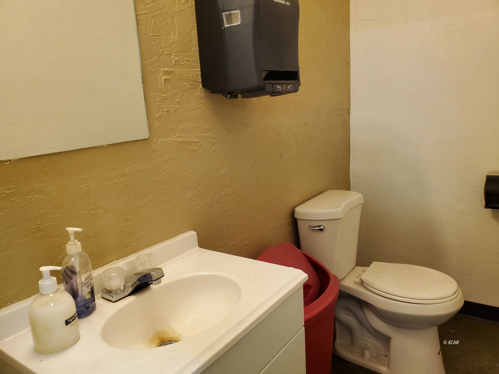 3086 Crescent Avenue Property Photo 5