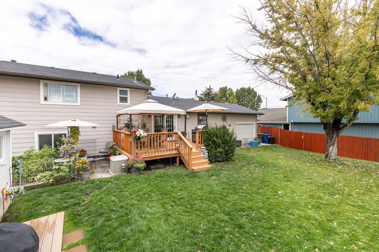 1874 Sawyer Way Property Photo 28