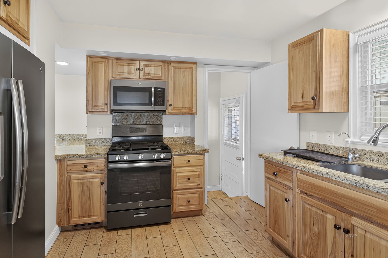 546 Cedar Street Property Photo 11