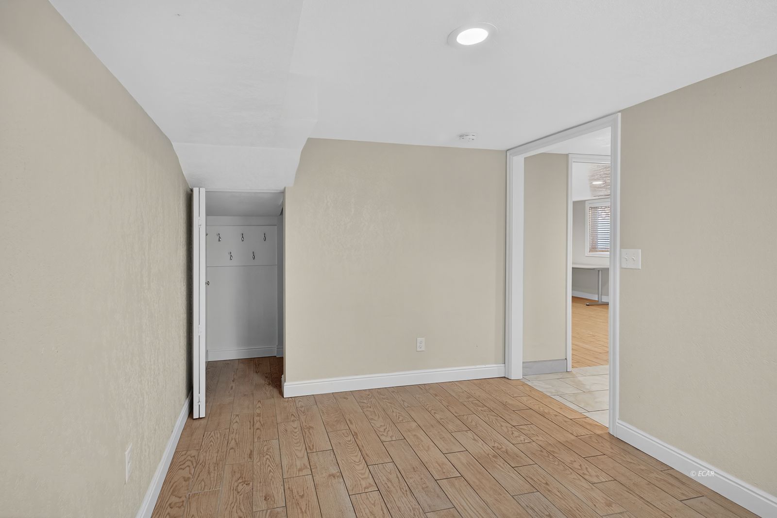 546 Cedar Street Property Photo 20