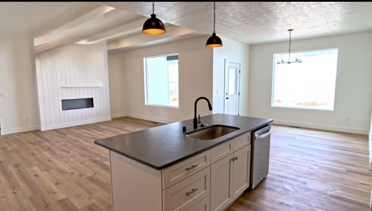 2966 Lecomte Court Property Photo 8