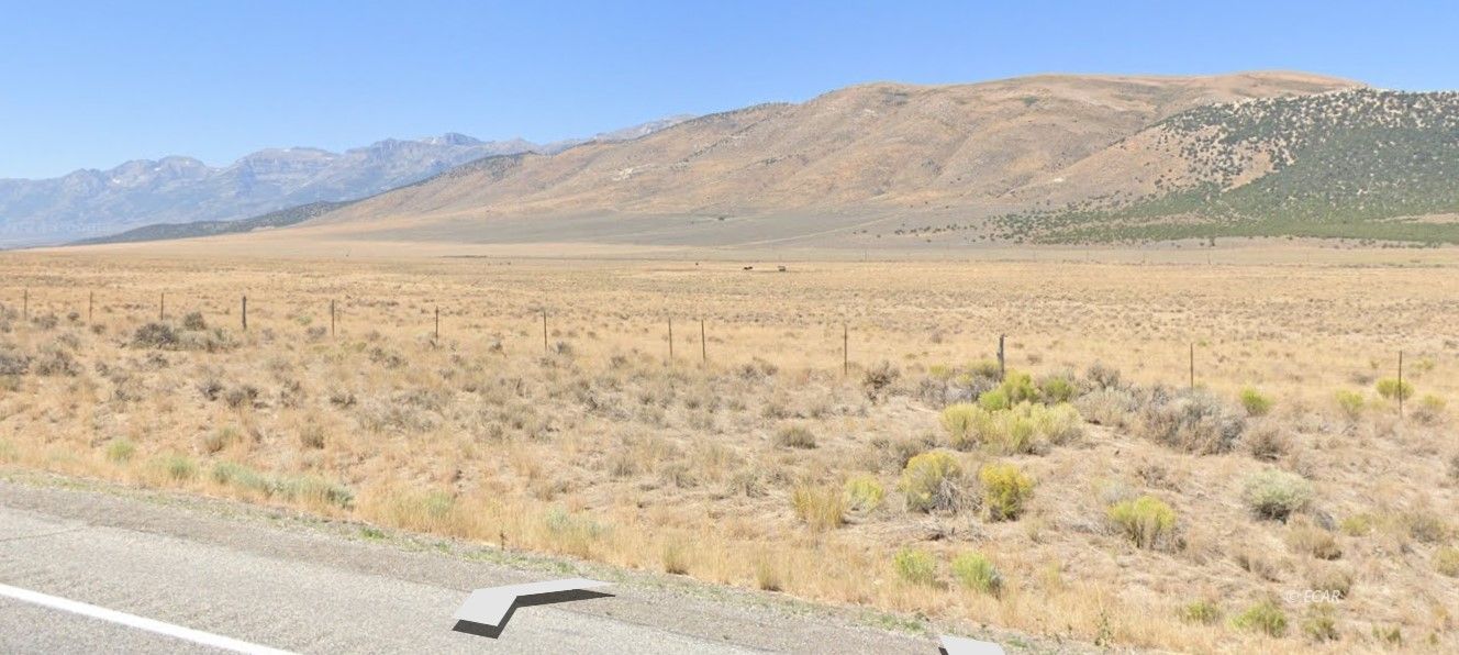 Hwy 93 Property Photo 4