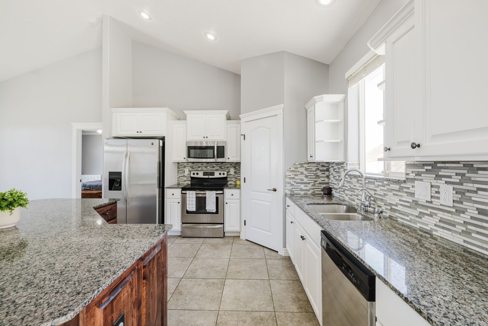 2375 Hamilton Creek Trail Property Photo 7