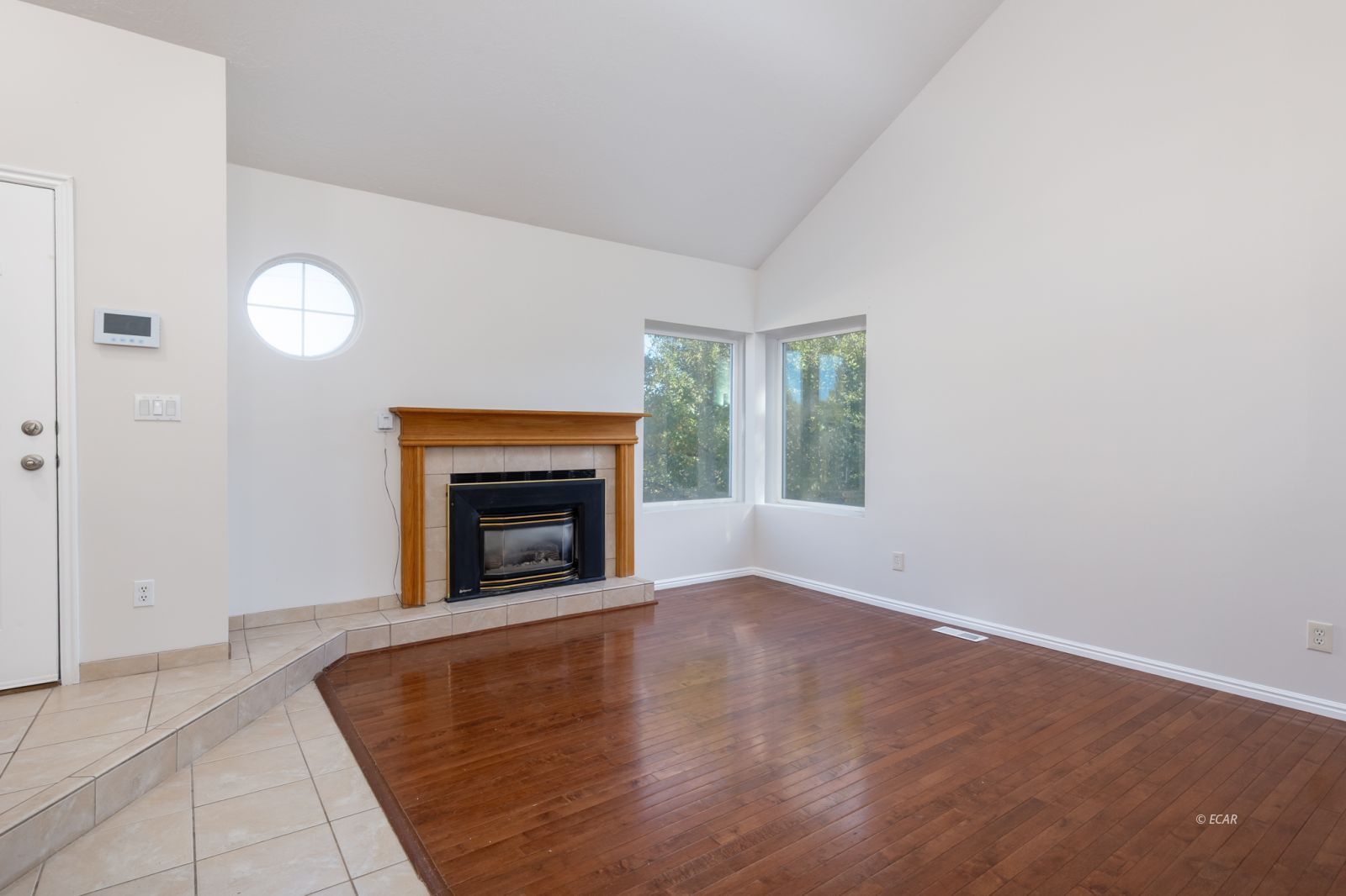 1951 Sierra Drive Property Photo 8