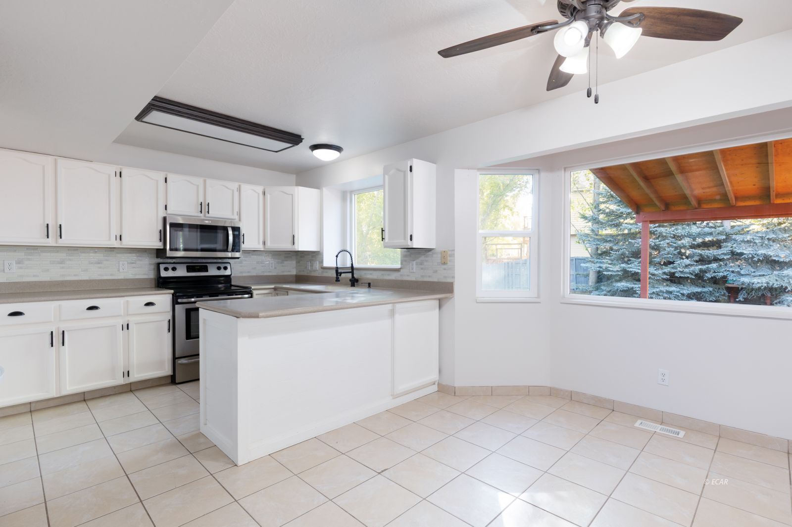 1951 Sierra Drive Property Photo 10