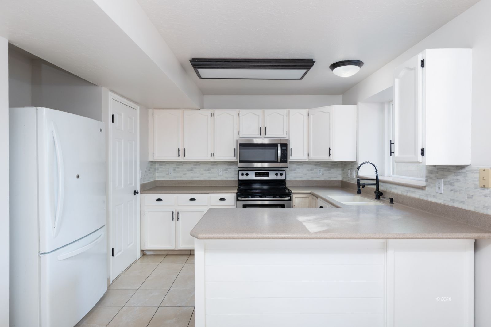 1951 Sierra Drive Property Photo 11