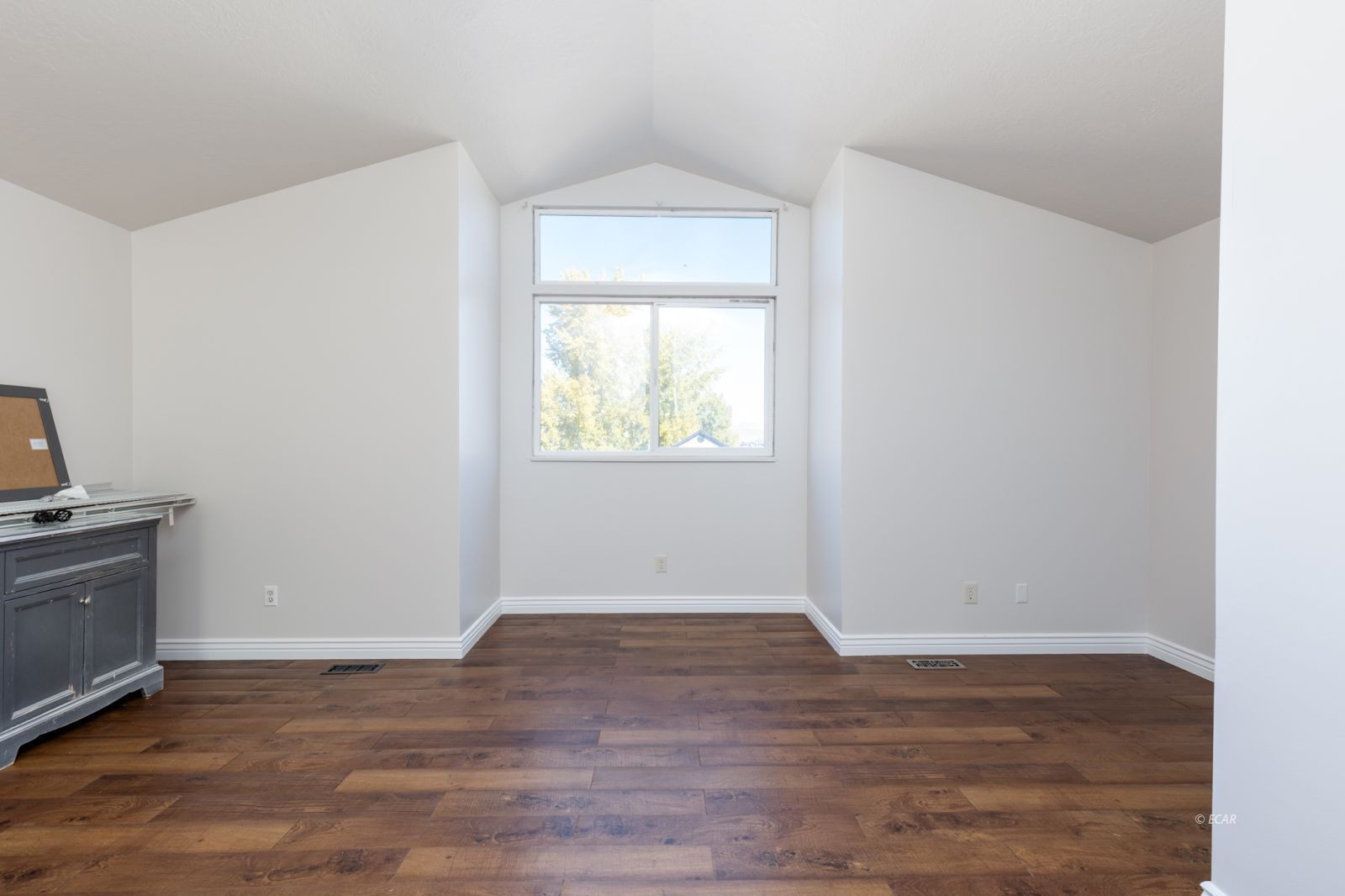 1951 Sierra Drive Property Photo 16